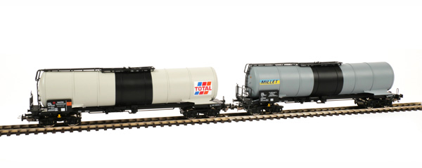 PIKO 97306 - COFFRET DE 2 WAGONS CITERNES SNCF- EP. V - HO- NEUF