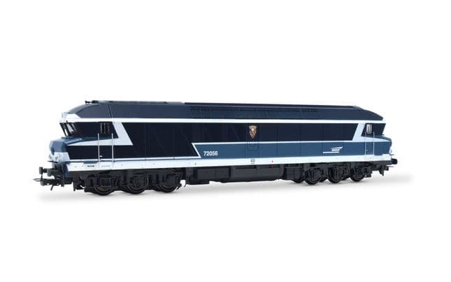 SNCF, locomotive diesel à 6 essieux CC 72056 « La Bourboule », livrée bleue avec logo « Casquette », ép. V